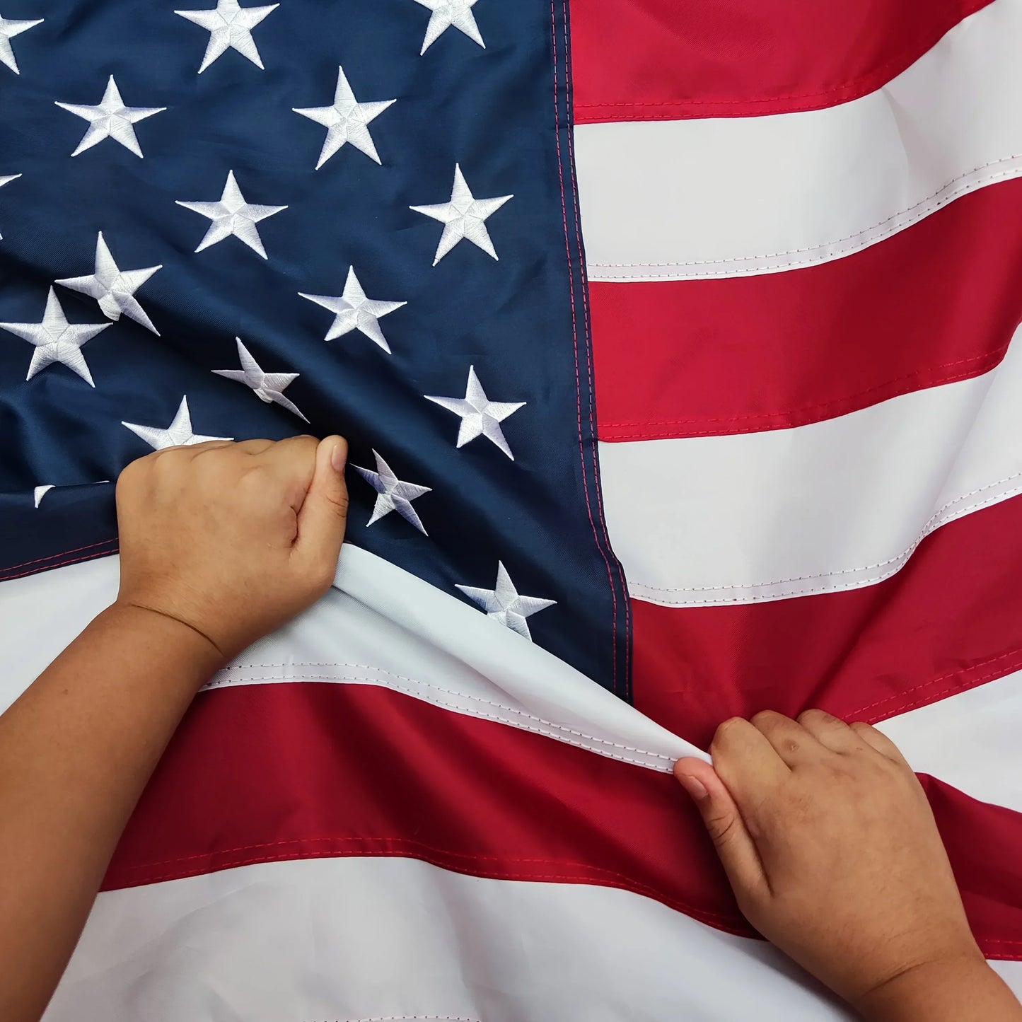 1 American Flag - Sewn Stars and Stripes, Durable and Light-Resistant, Outdoor Use, Patriotic Decoration, American Flag Theme